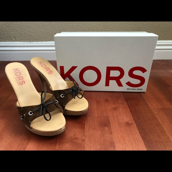 Michael Kors Pixie Heels - Picture 2 of 6